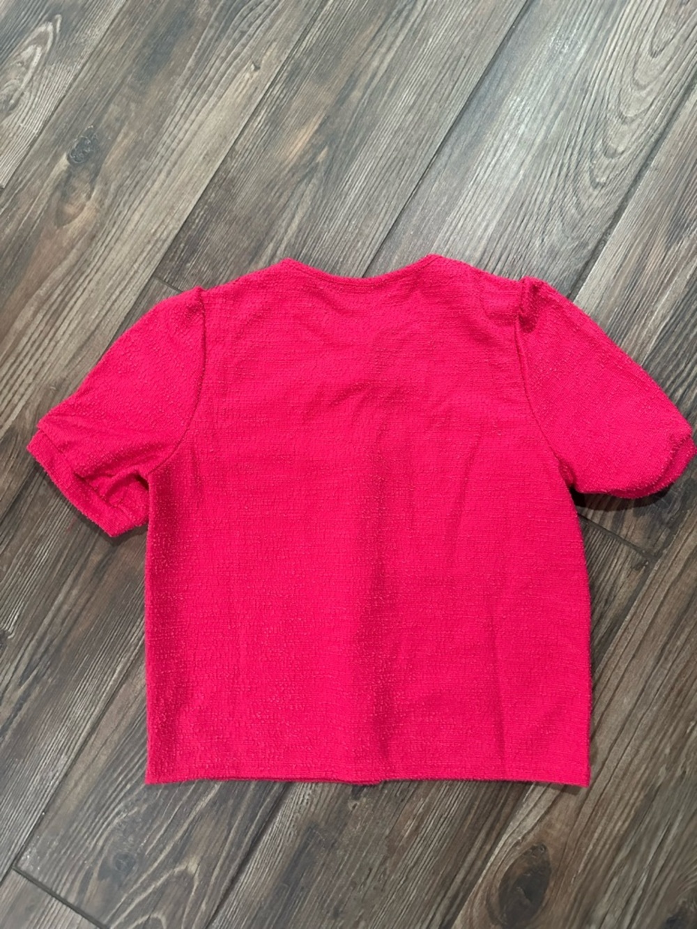 Pearl-Button Textured Puff Short Sleeve Blouse in Rose Pink - Picture 5 of 8
